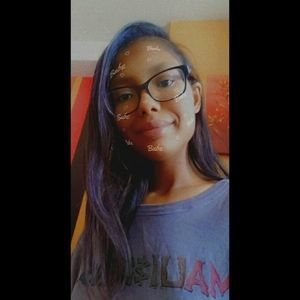 Meet your Posher, Gabi